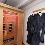 Stylish Old Town With Infrared Sauna Apartment