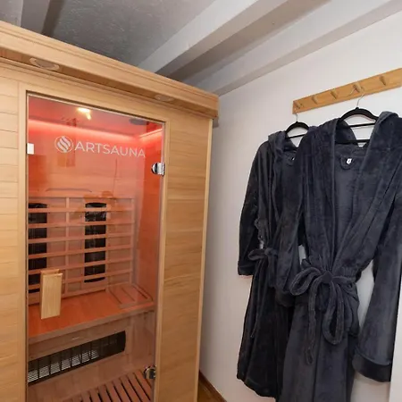 Stylish Old Town With Infrared Sauna Апартаменты