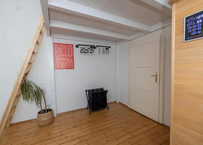 Stylish Old Town With Infrared Sauna Lägenhet Linz